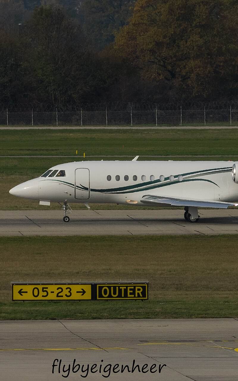 N100JS - Business jet