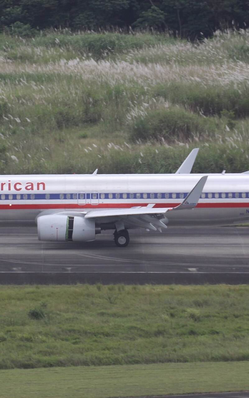N850NN - Twin-engine aircraft