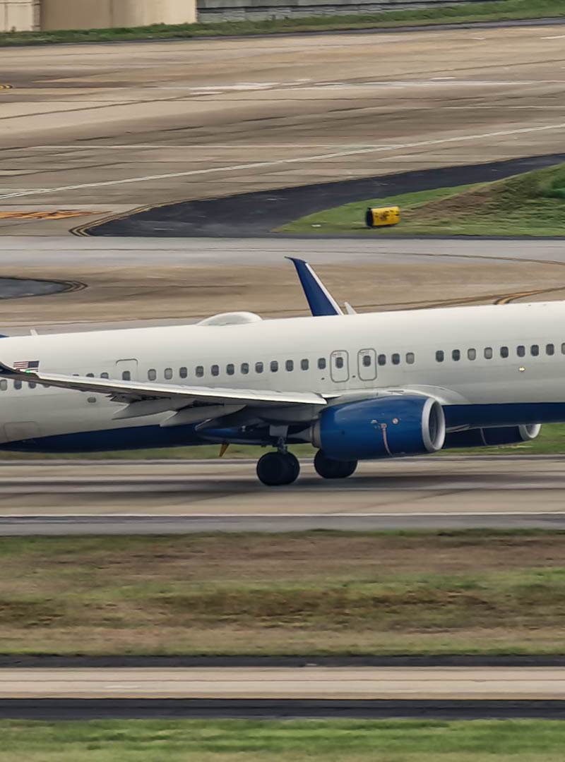 N851DN - Twin-engine aircraft