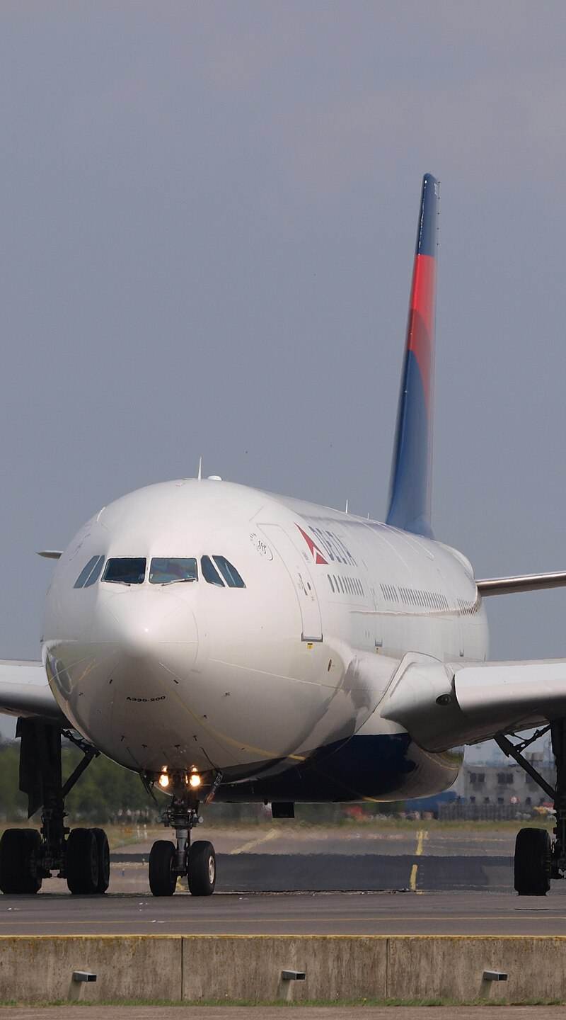 N851NW - Twin-engine aircraft
