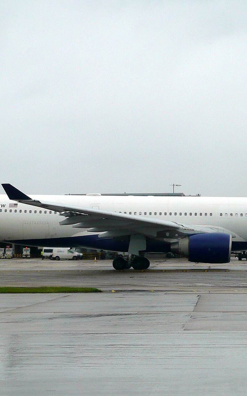 N852NW - Twin-engine aircraft