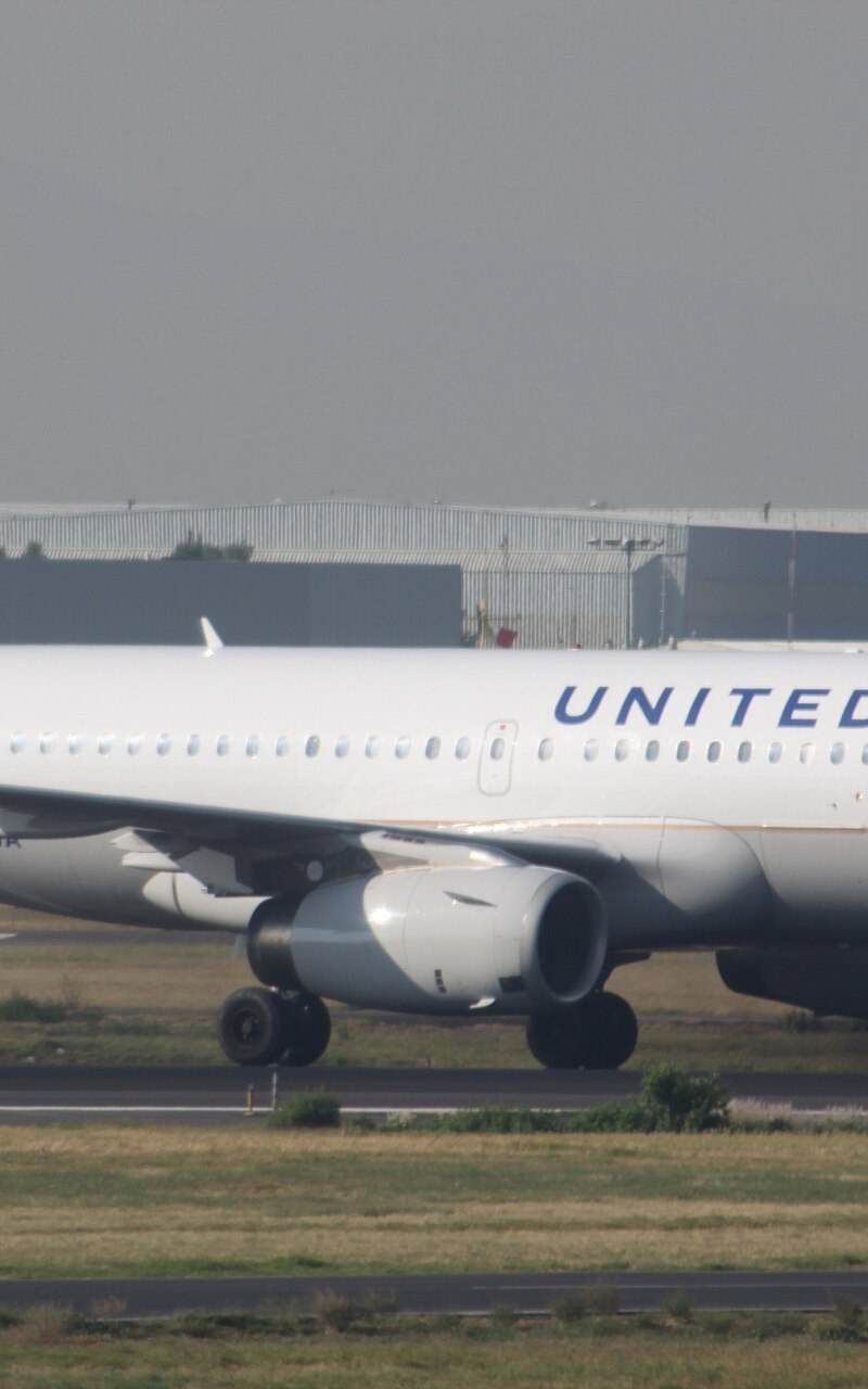N852UA - Airbus