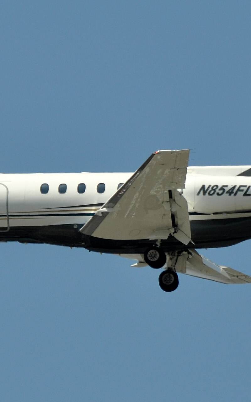 N854FL - Business jet