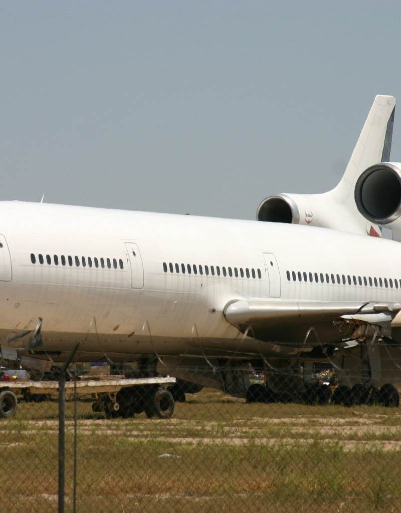 N856V - Douglas