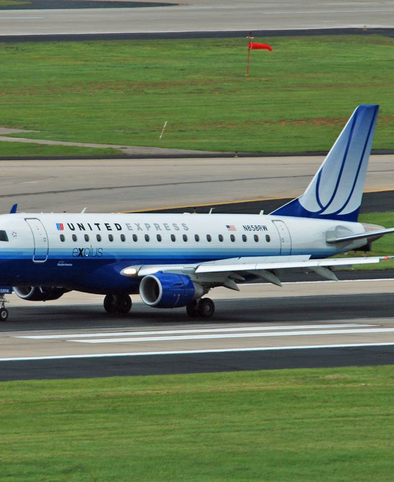 N858RW - Embraer