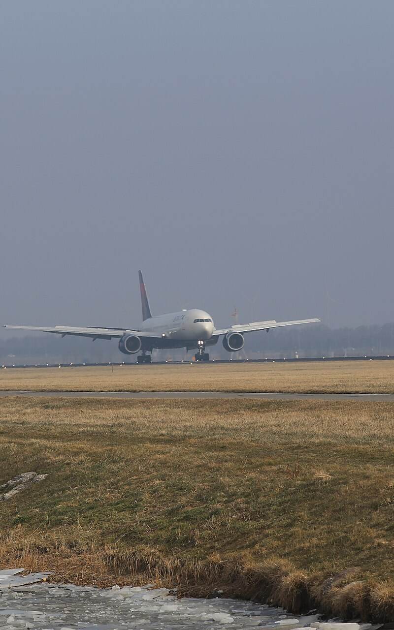 N862DA - Twin-engine aircraft