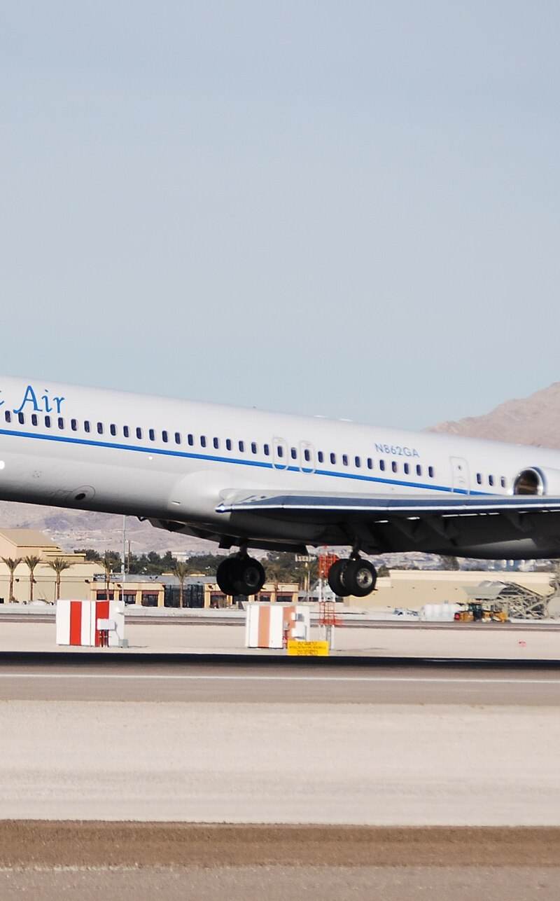 N862GA - Douglas