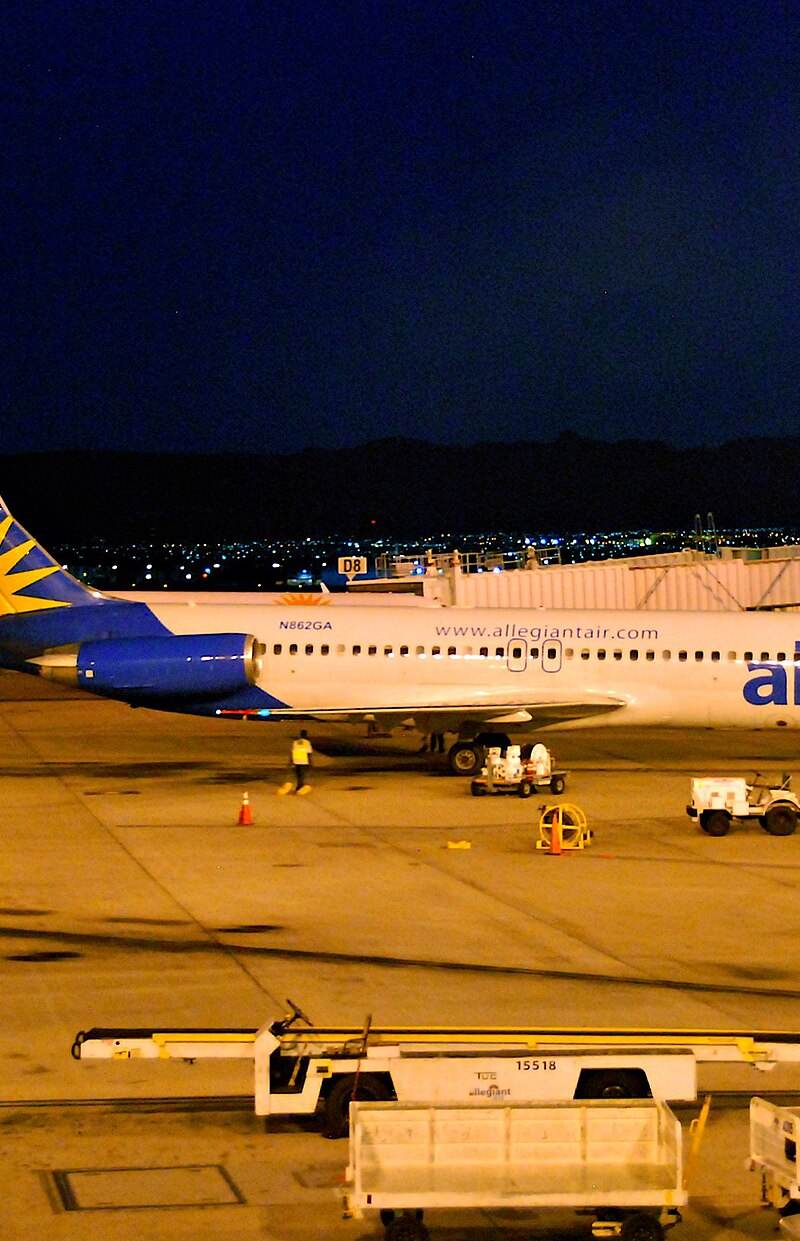 N862GA - Douglas
