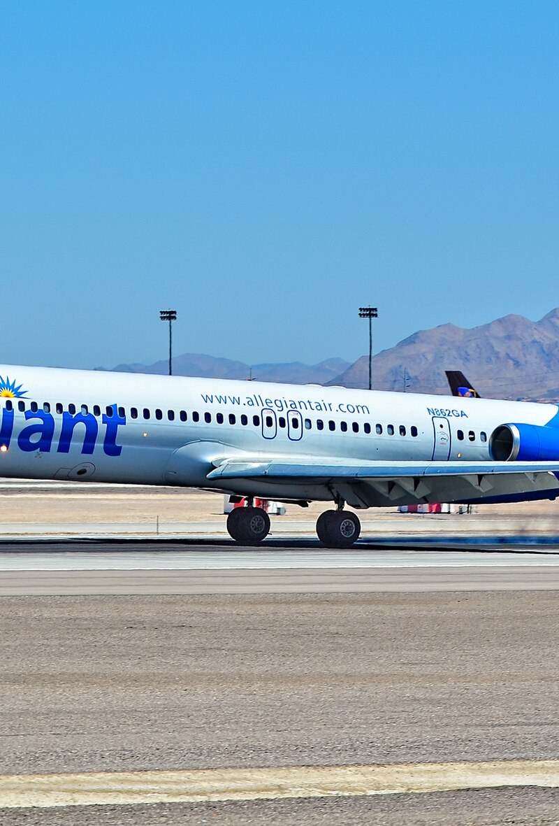 N862GA - Douglas