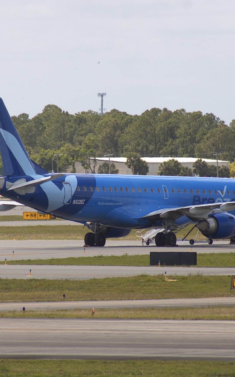N102BZ - Embraer