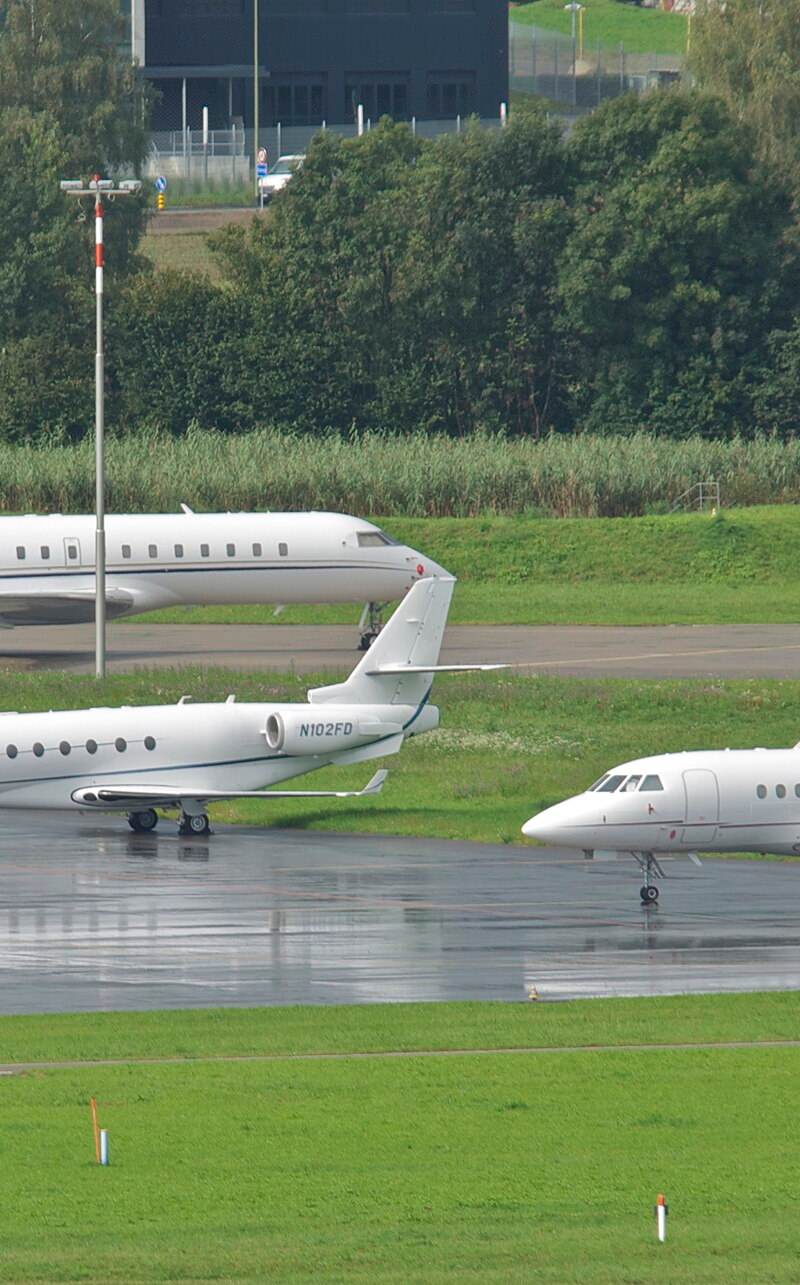 N102FD - Business jet