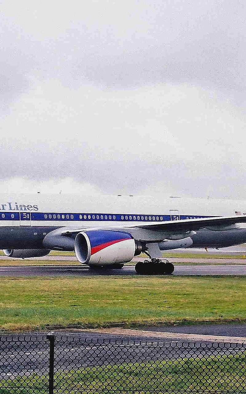 N865DA - Twin-engine aircraft