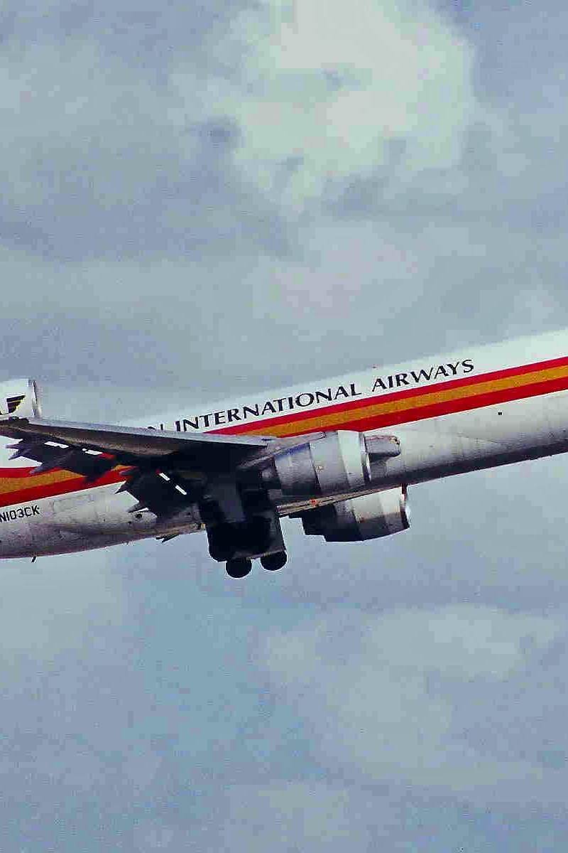 N103CK - Douglas