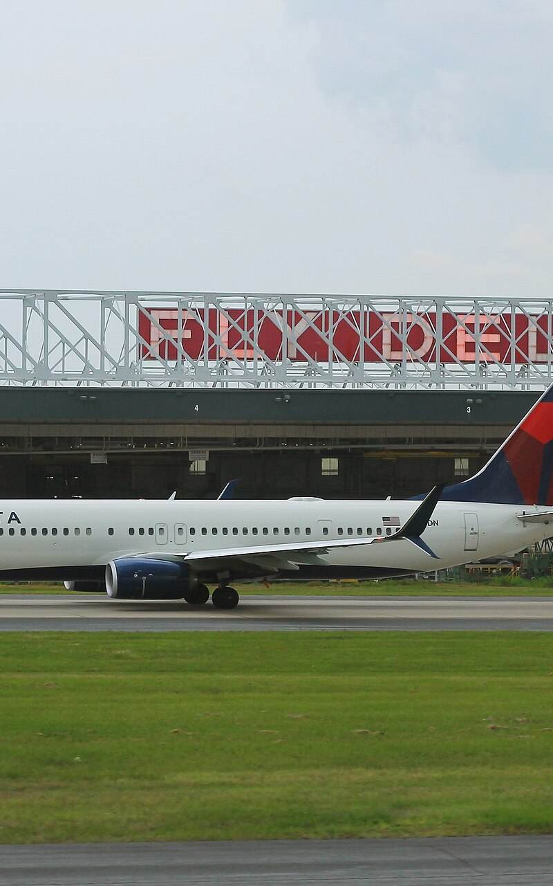 N865DN - Twin-engine aircraft