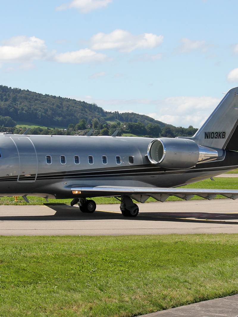 N103KB - Business jet