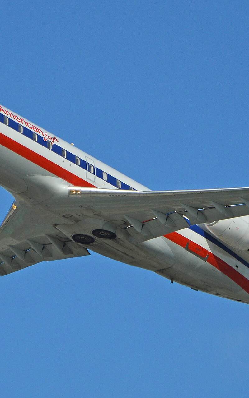N866AS - Twin-engine aircraft