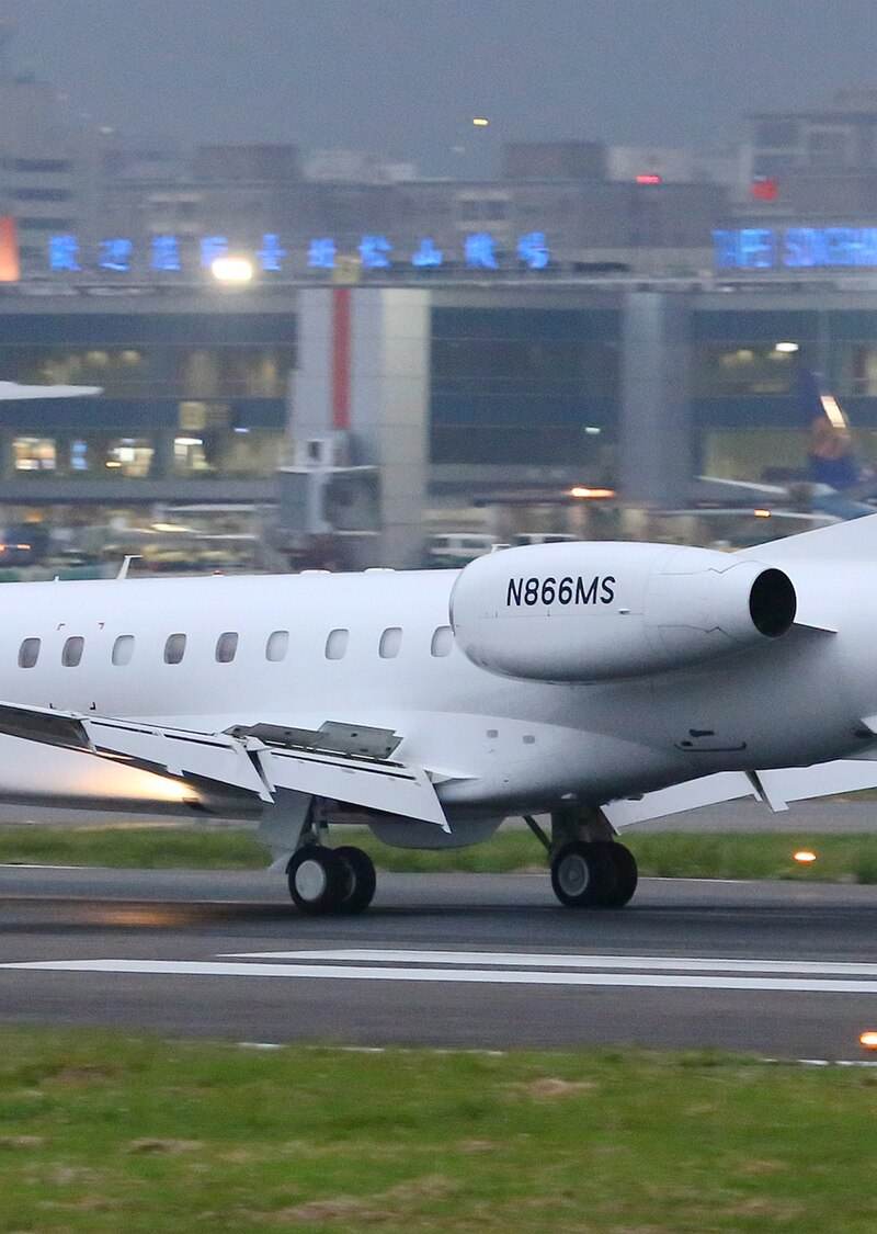 N866MS - Bombardier