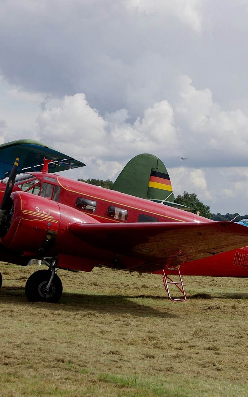 N868L - Beech
