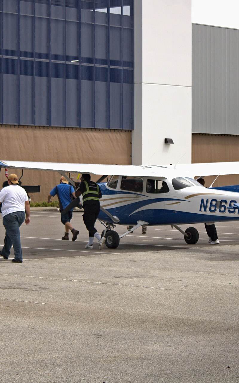 N869ER - Aircraft
