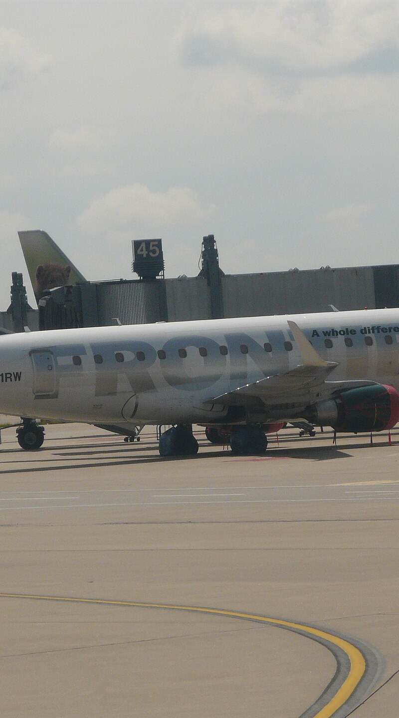 N871RW - Embraer