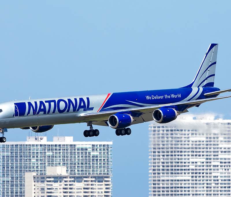 N872CA - Douglas