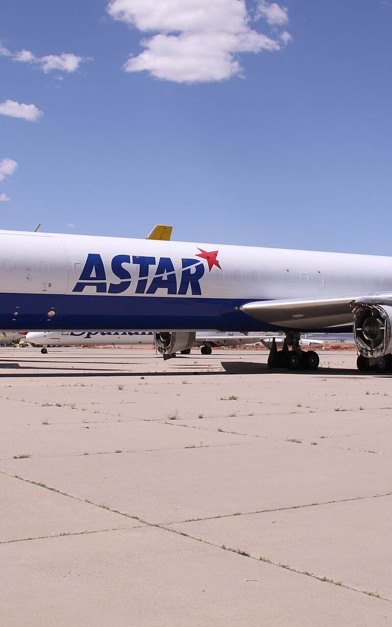 N873SJ - Douglas