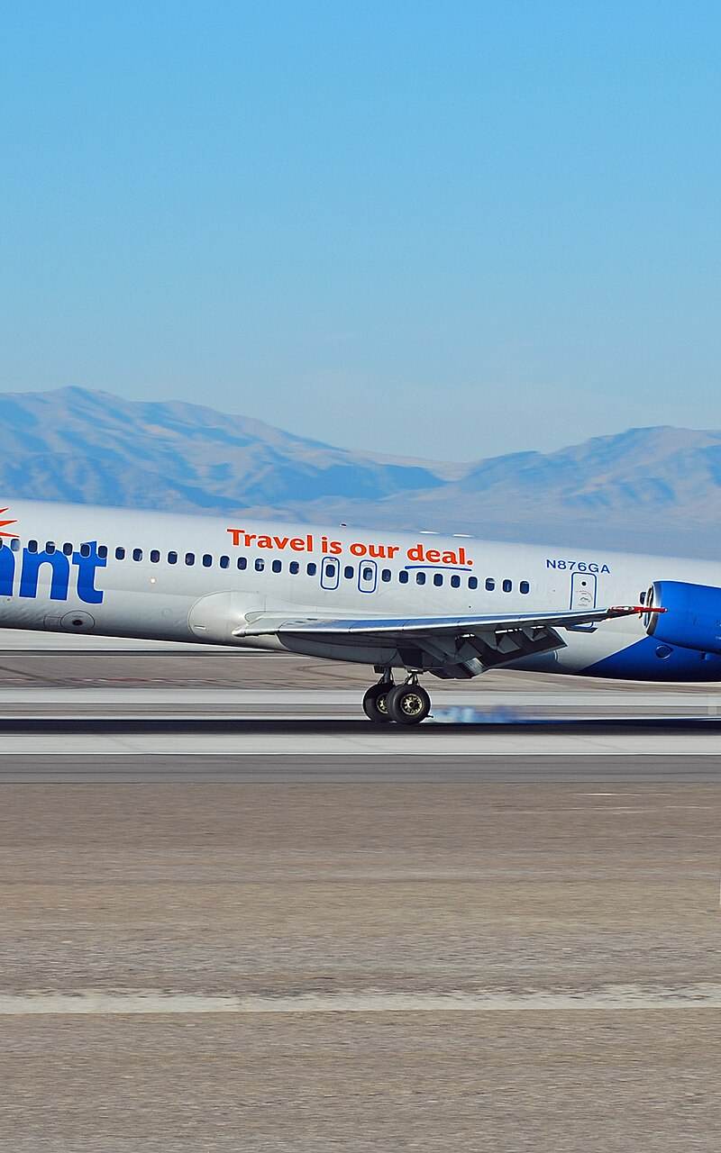 N876GA - Douglas