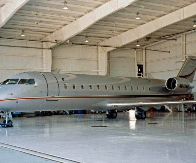N877SE - Business jet