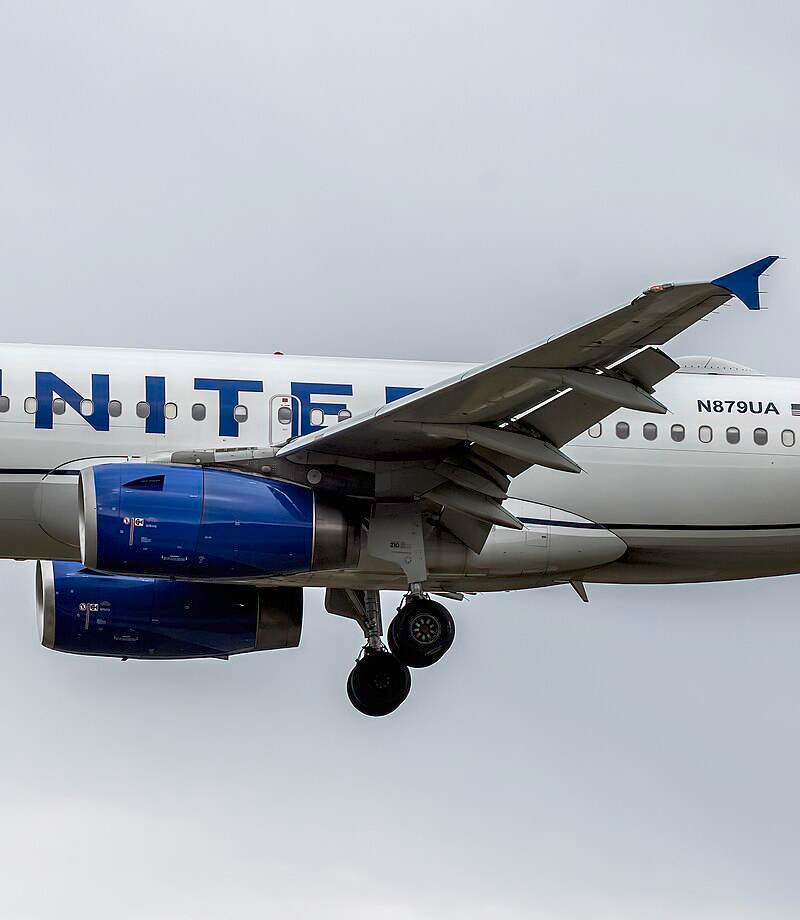 N879UA - Airbus