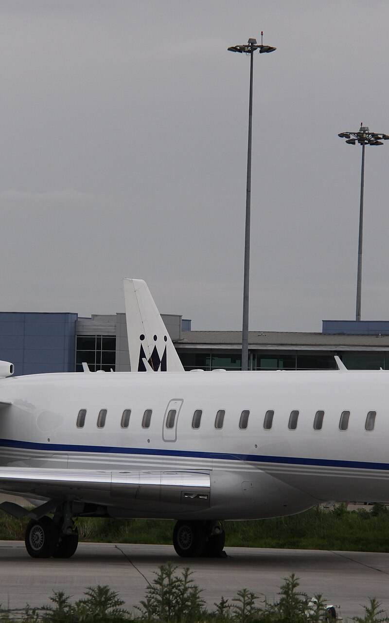 N881WT - Business jet