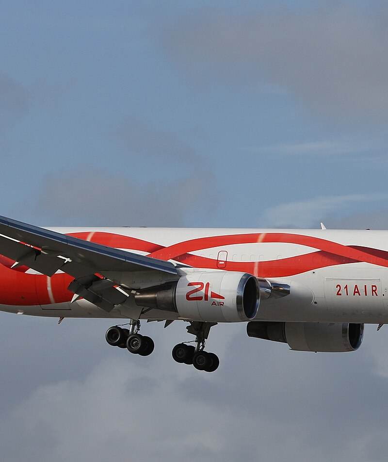N881YV - Twin-engine aircraft