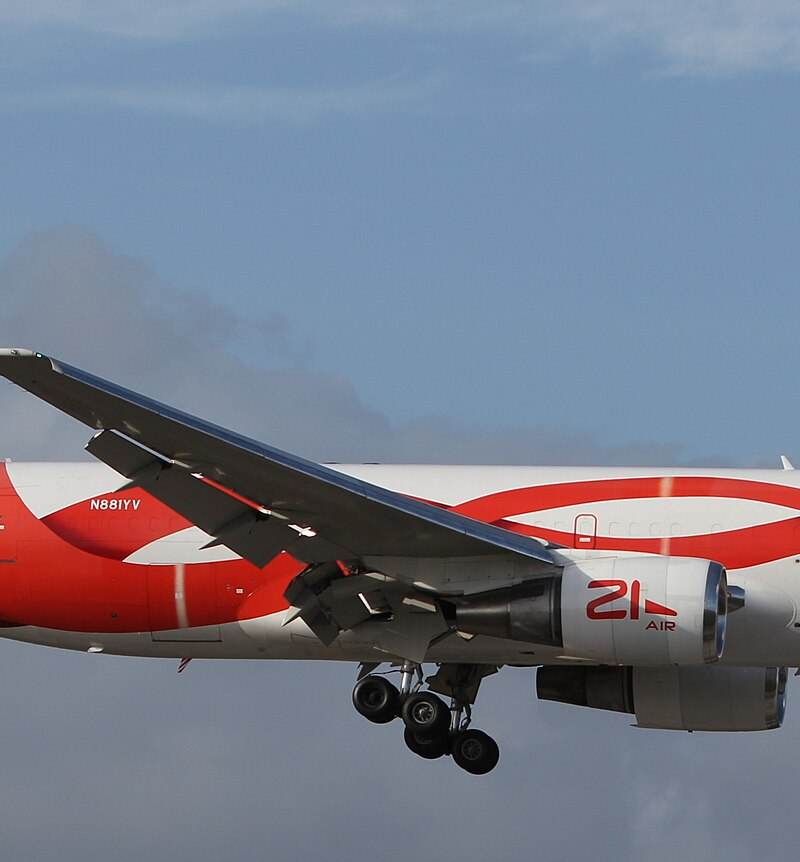 N881YV - Twin-engine aircraft