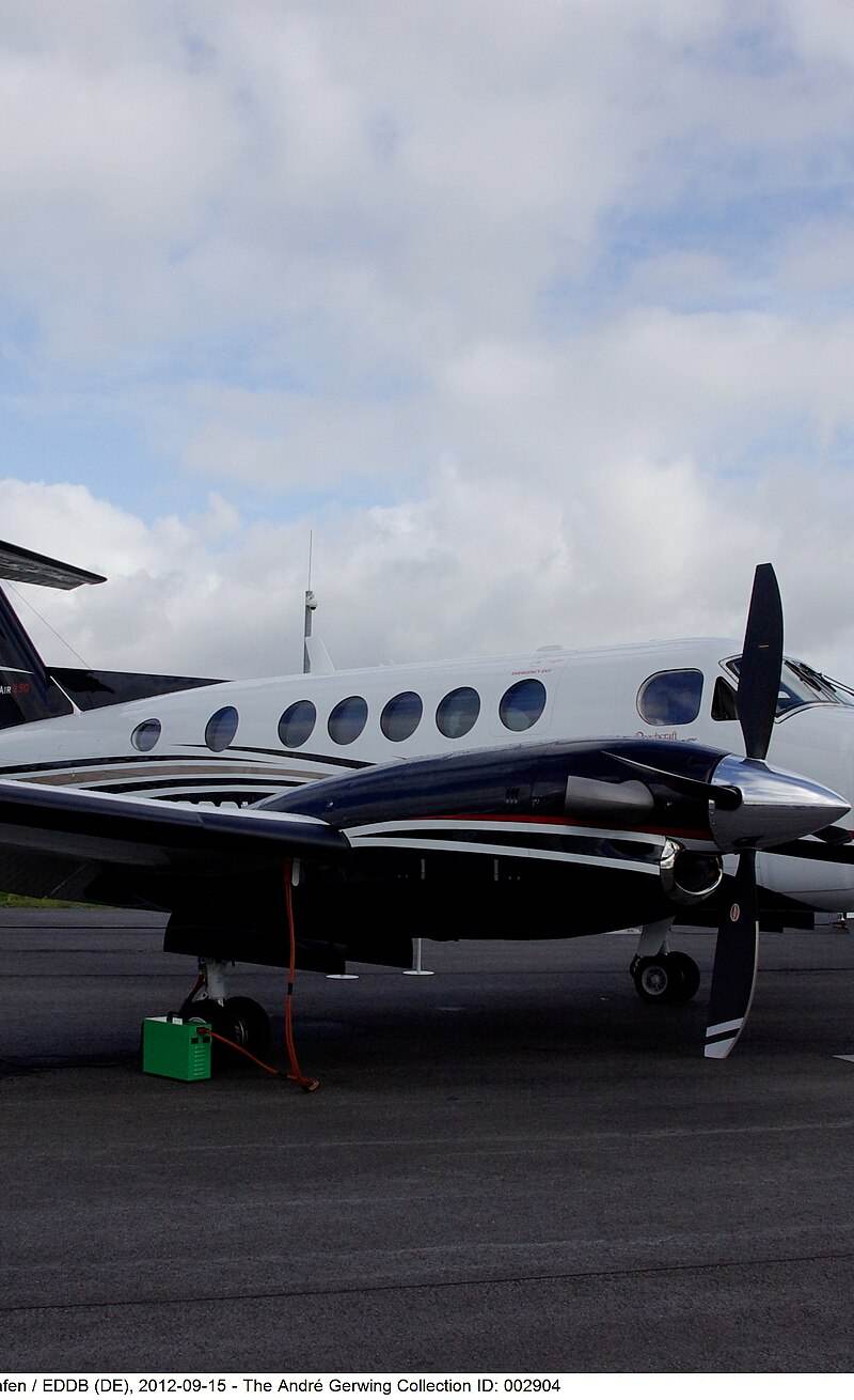 N883KA - Beechcraft