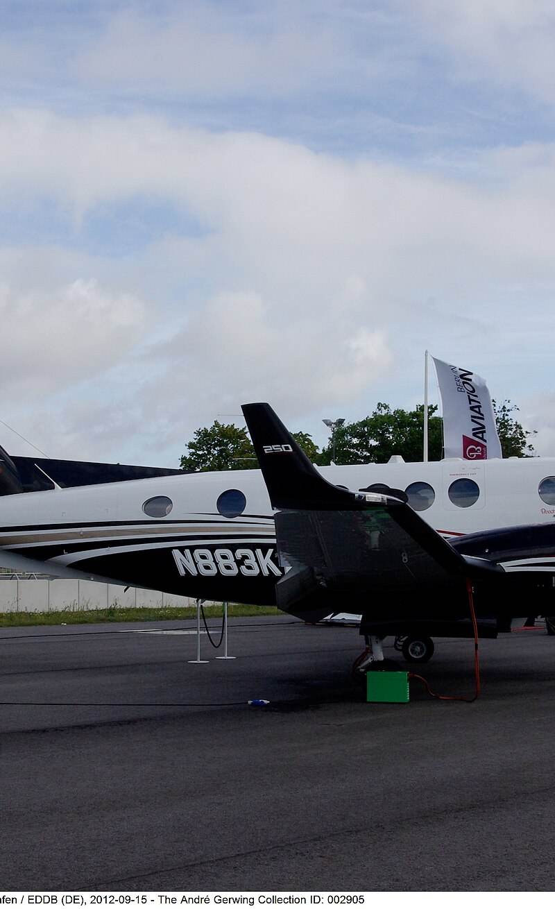 N883KA - Aircraft