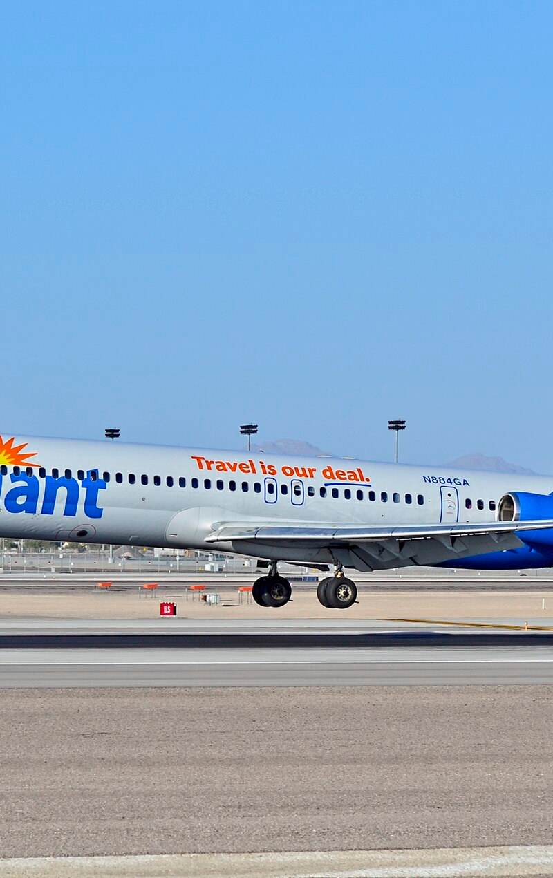 N884GA - Twin-engine aircraft