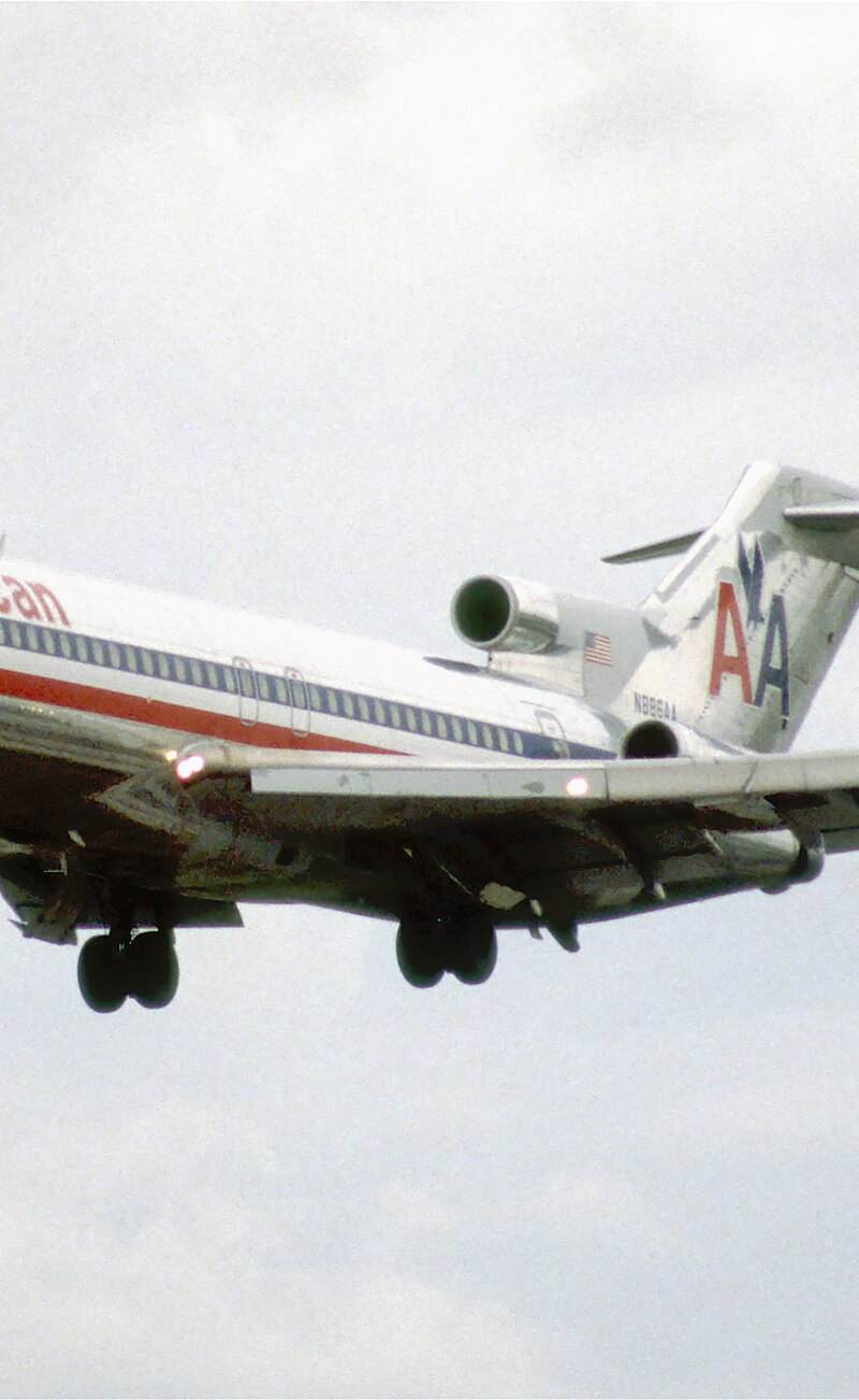 N886AA - Aircraft