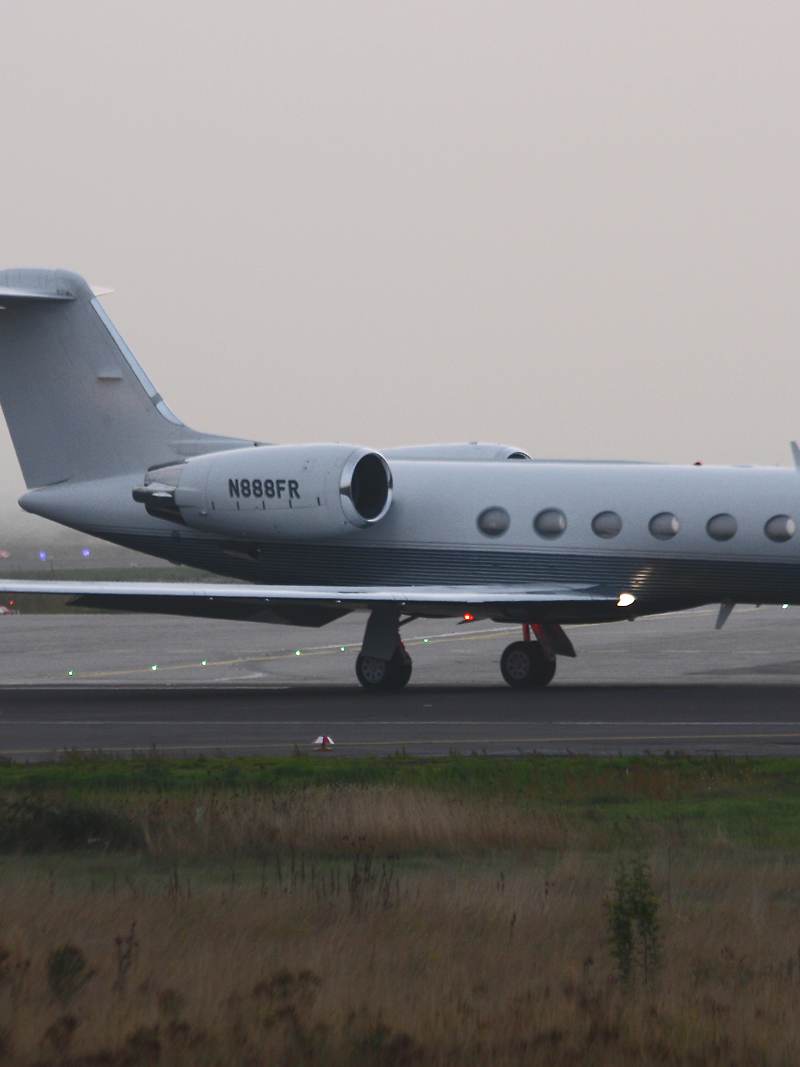 N888FR - Business jet
