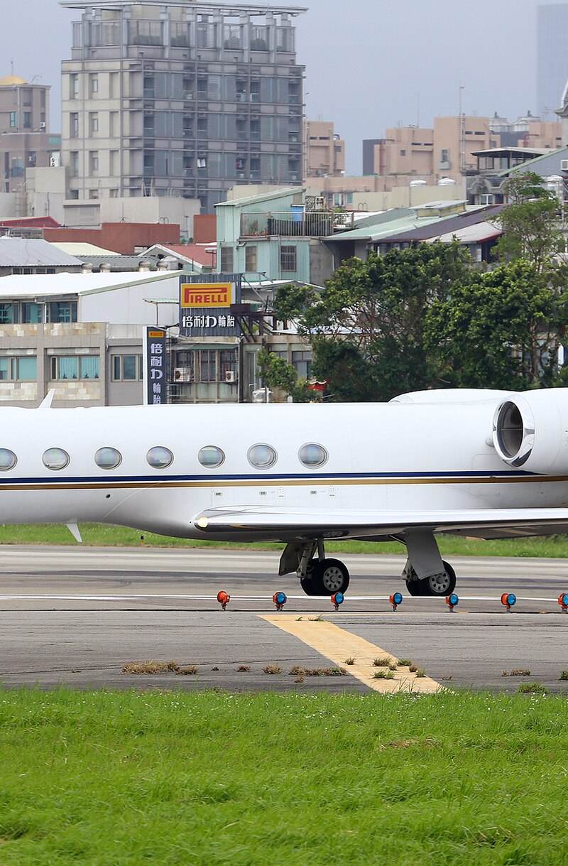 N888HZ - Business jet