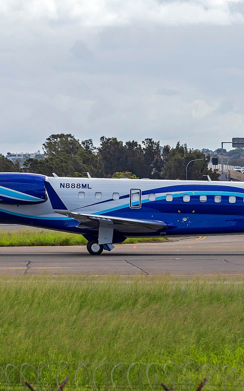 N888ML - Business jet