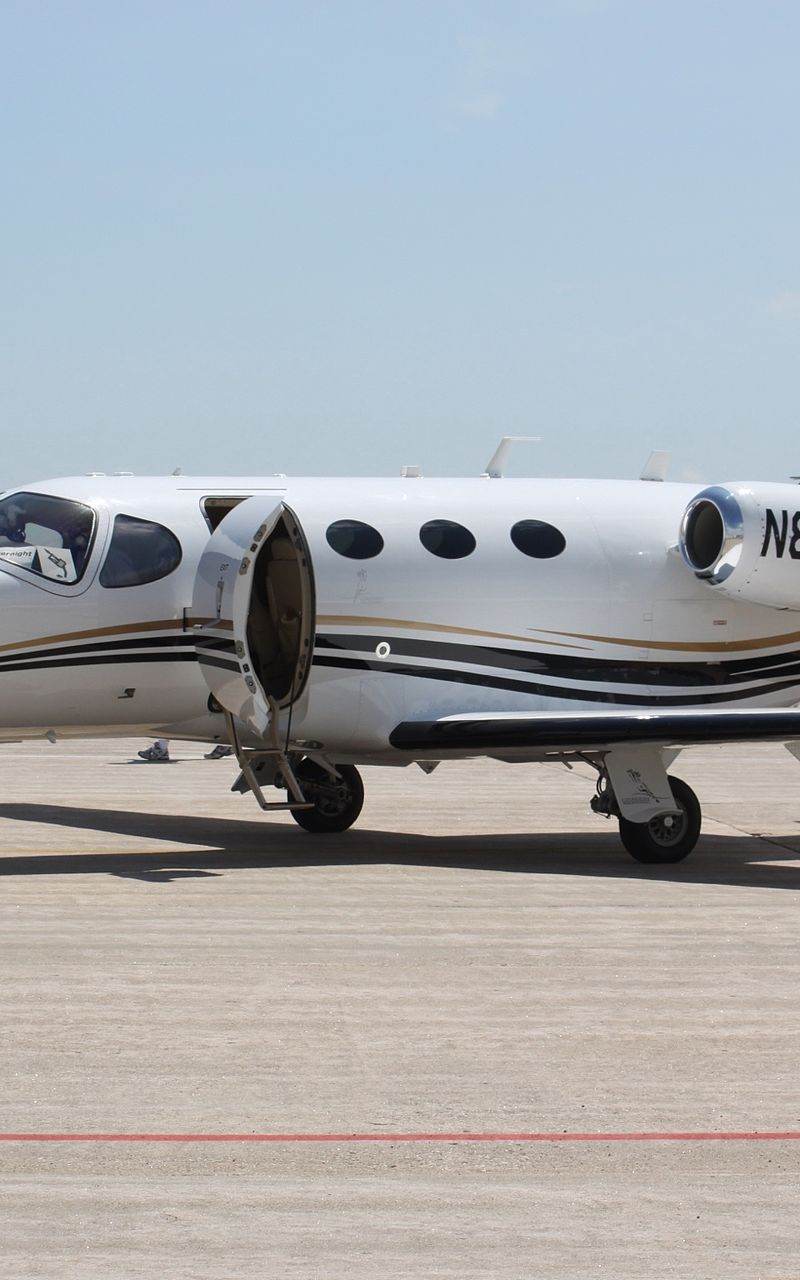 N888TF - Business jet
