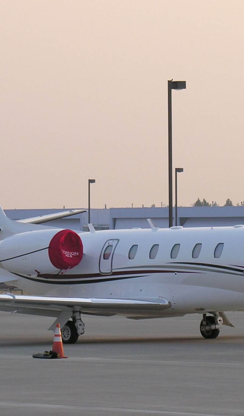 N890LE - Business jet
