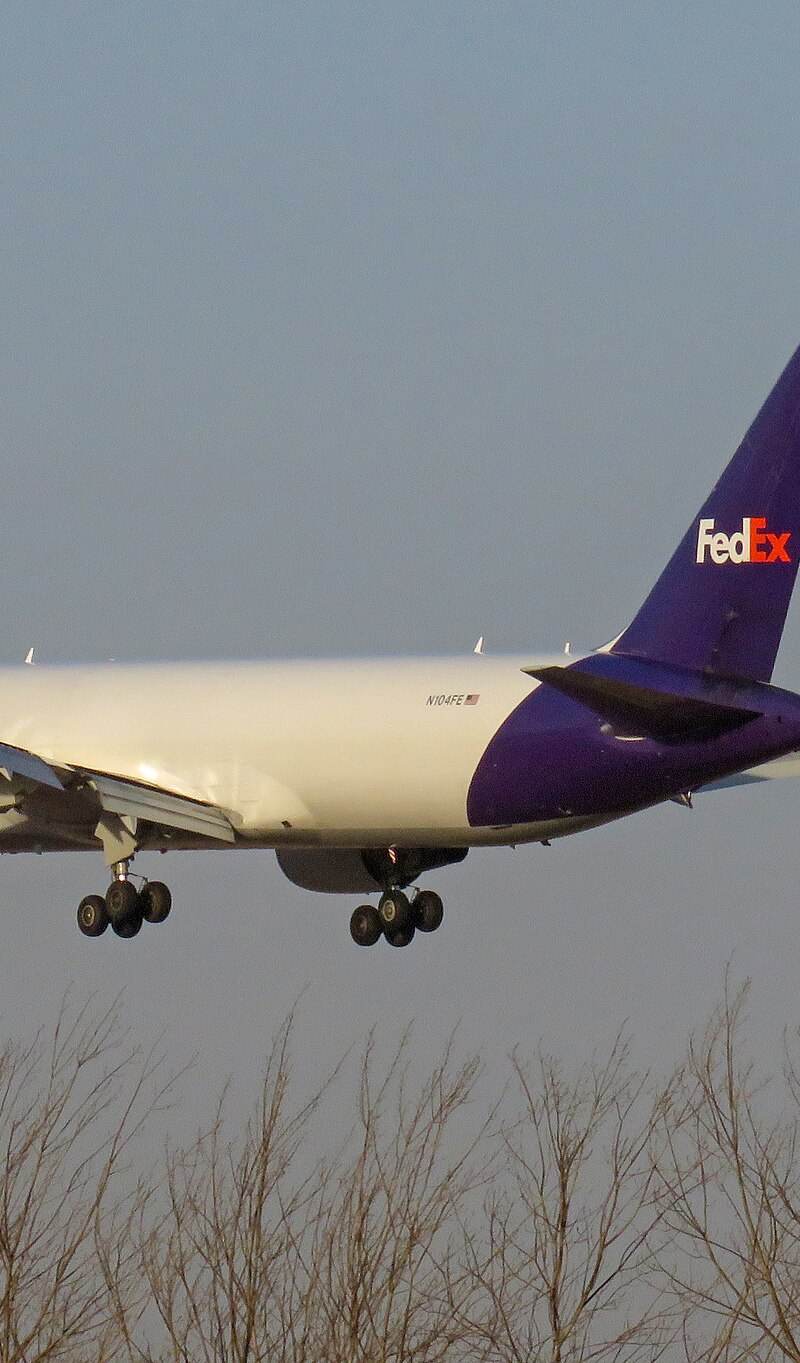 N104FE - Boeing