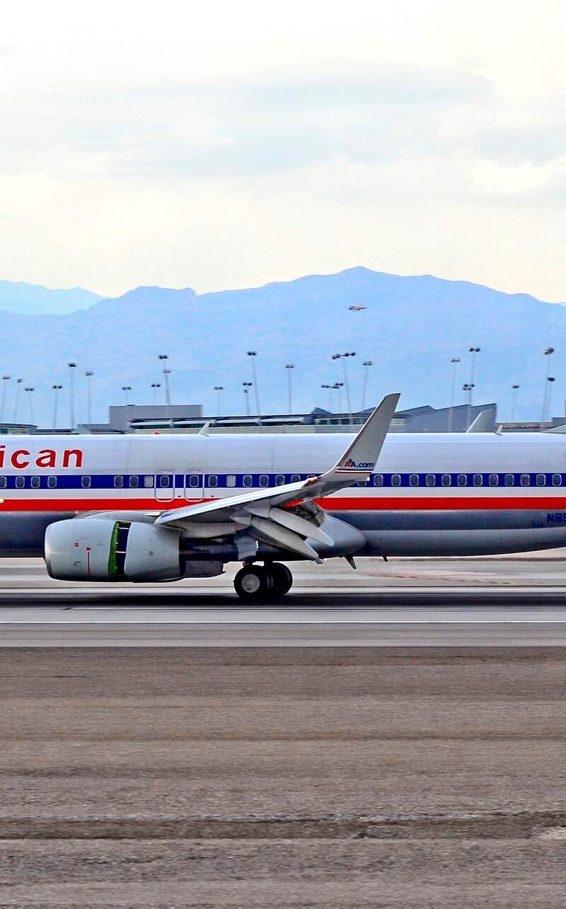 N899NN - Twin-engine aircraft