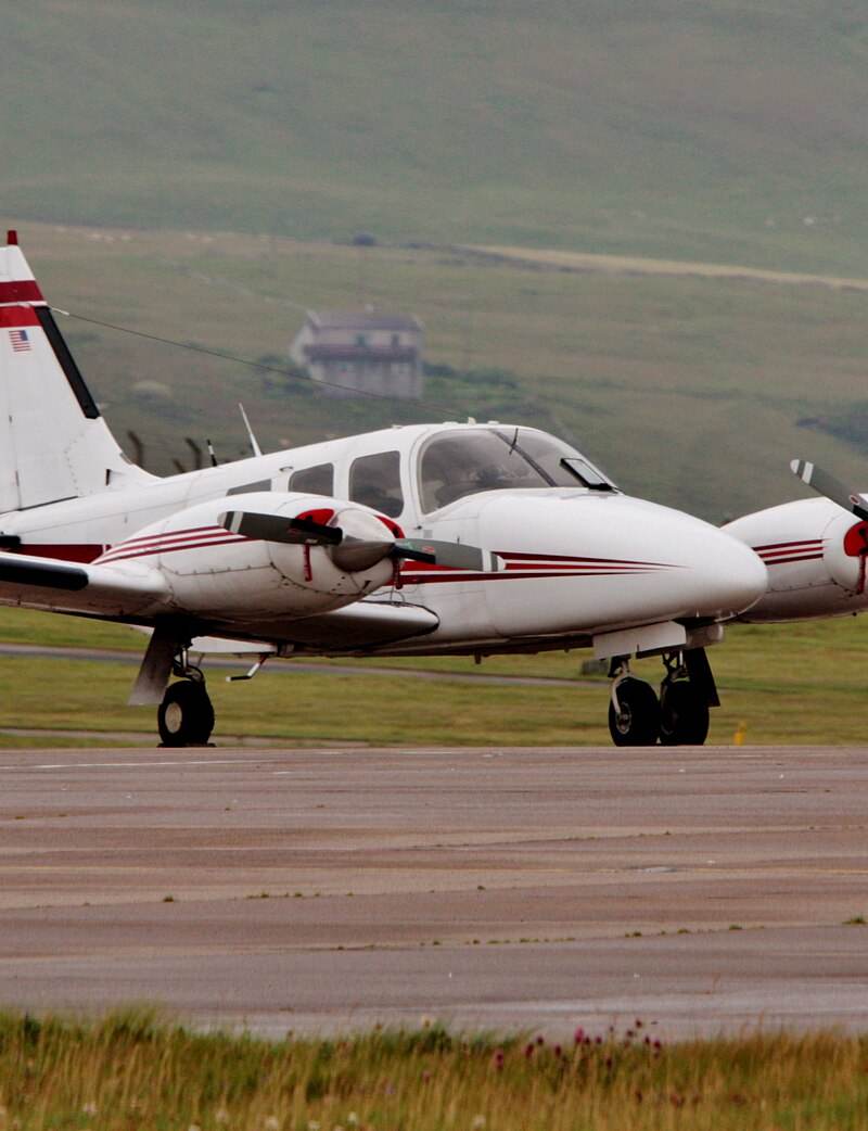 N900AJ - Twin-engine aircraft