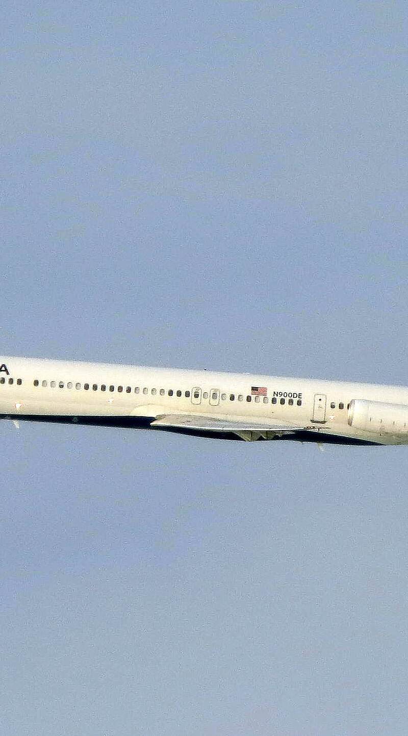 N900DE - Aircraft