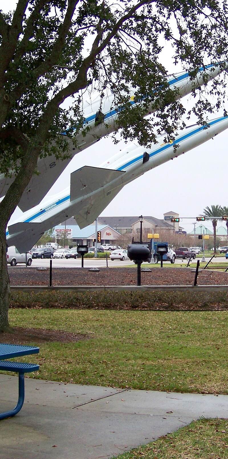 N900NA - Twin-engine aircraft