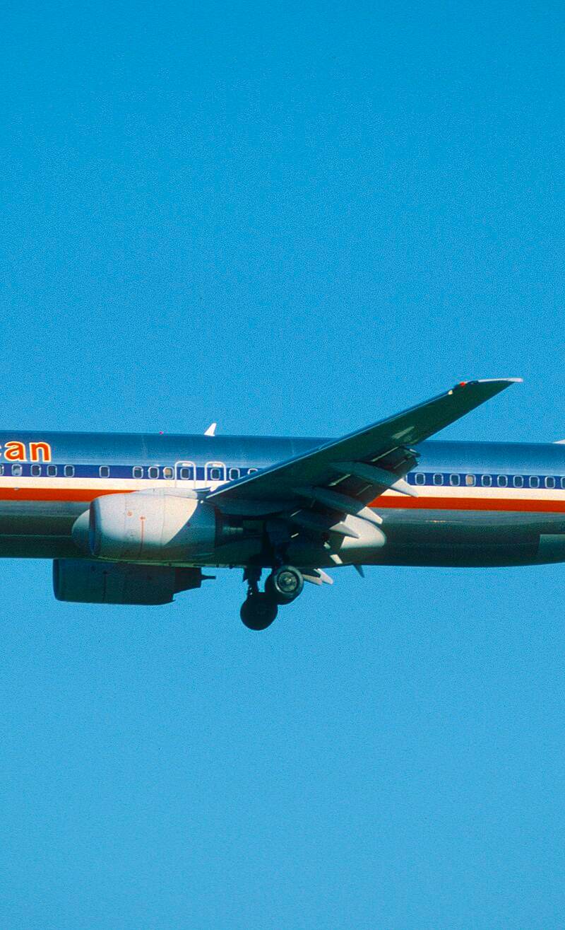 N901AN - Twin-engine aircraft
