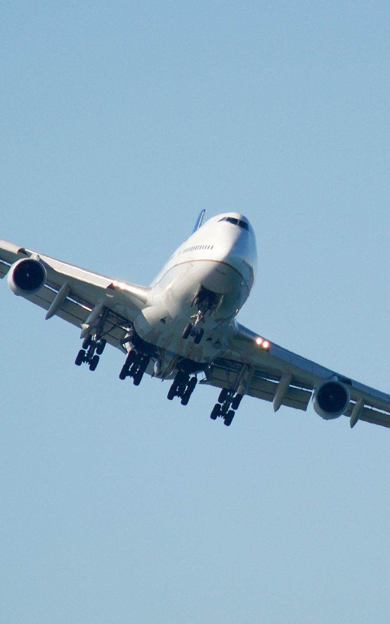 N104UA - Boeing
