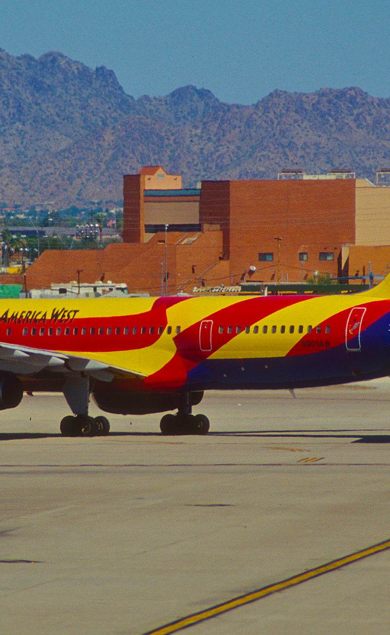 N901AW - Twin-engine aircraft