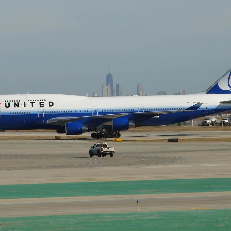 N104UA - Boeing